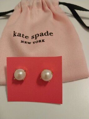 🌺kate spade earrings "Gum Drop" Pearl Dust Bag NWOT🌺